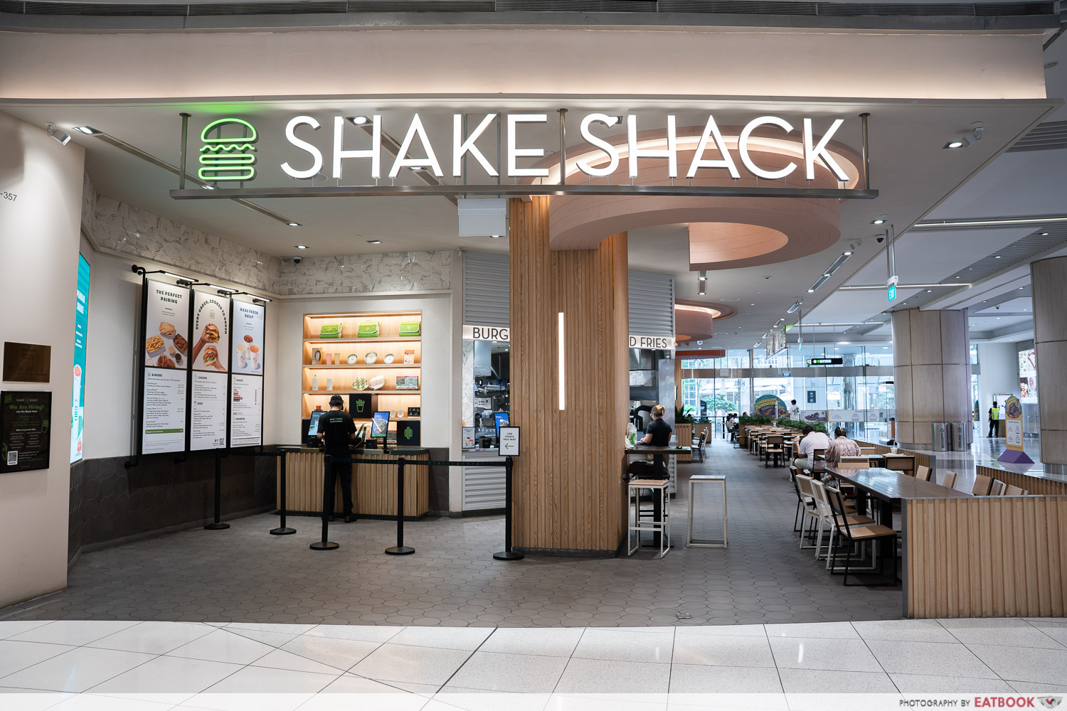 shake-shack-storefront