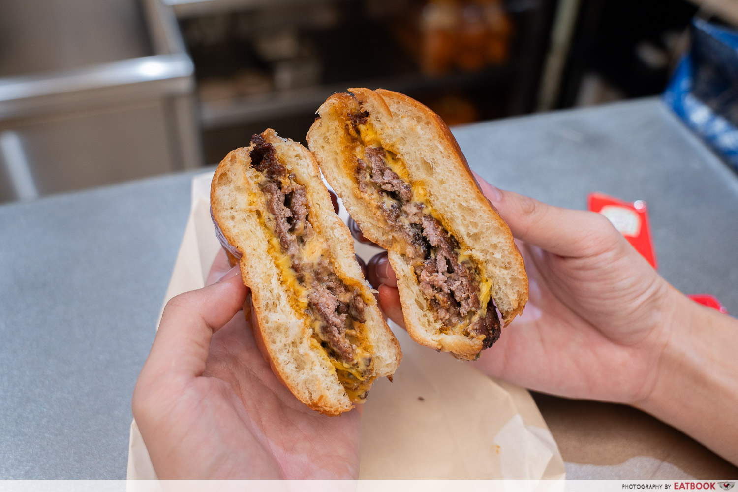 smash-street-cheeseburger-cross-section