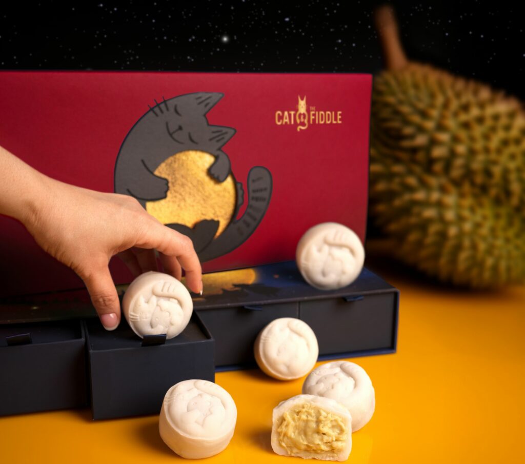 cat-fiddle-mooncakes (1)