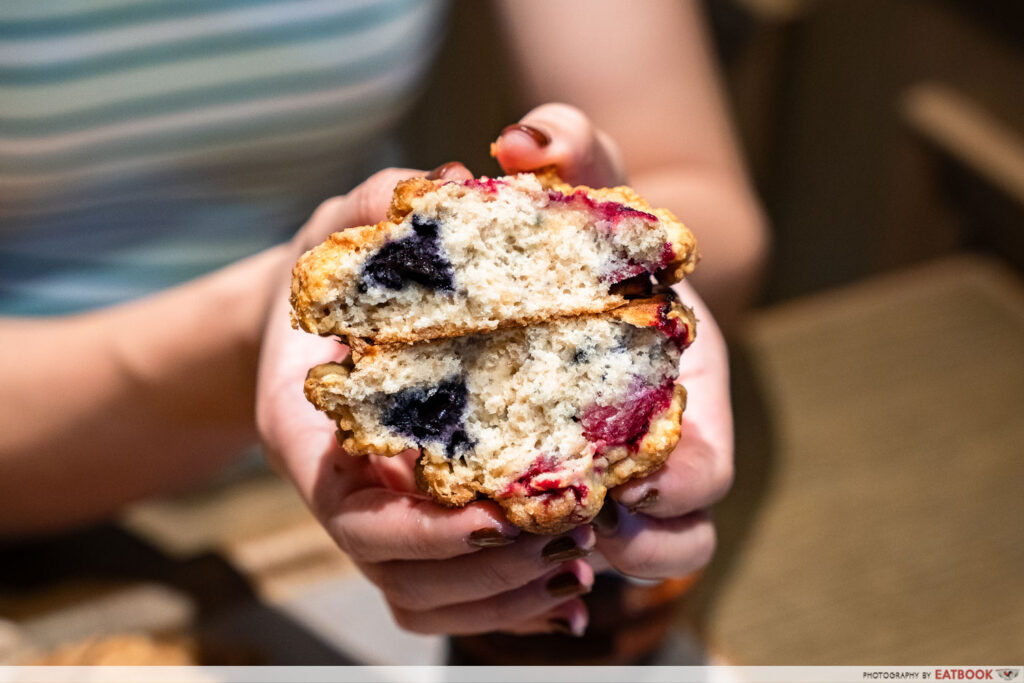 city-bakery-scone-interaction