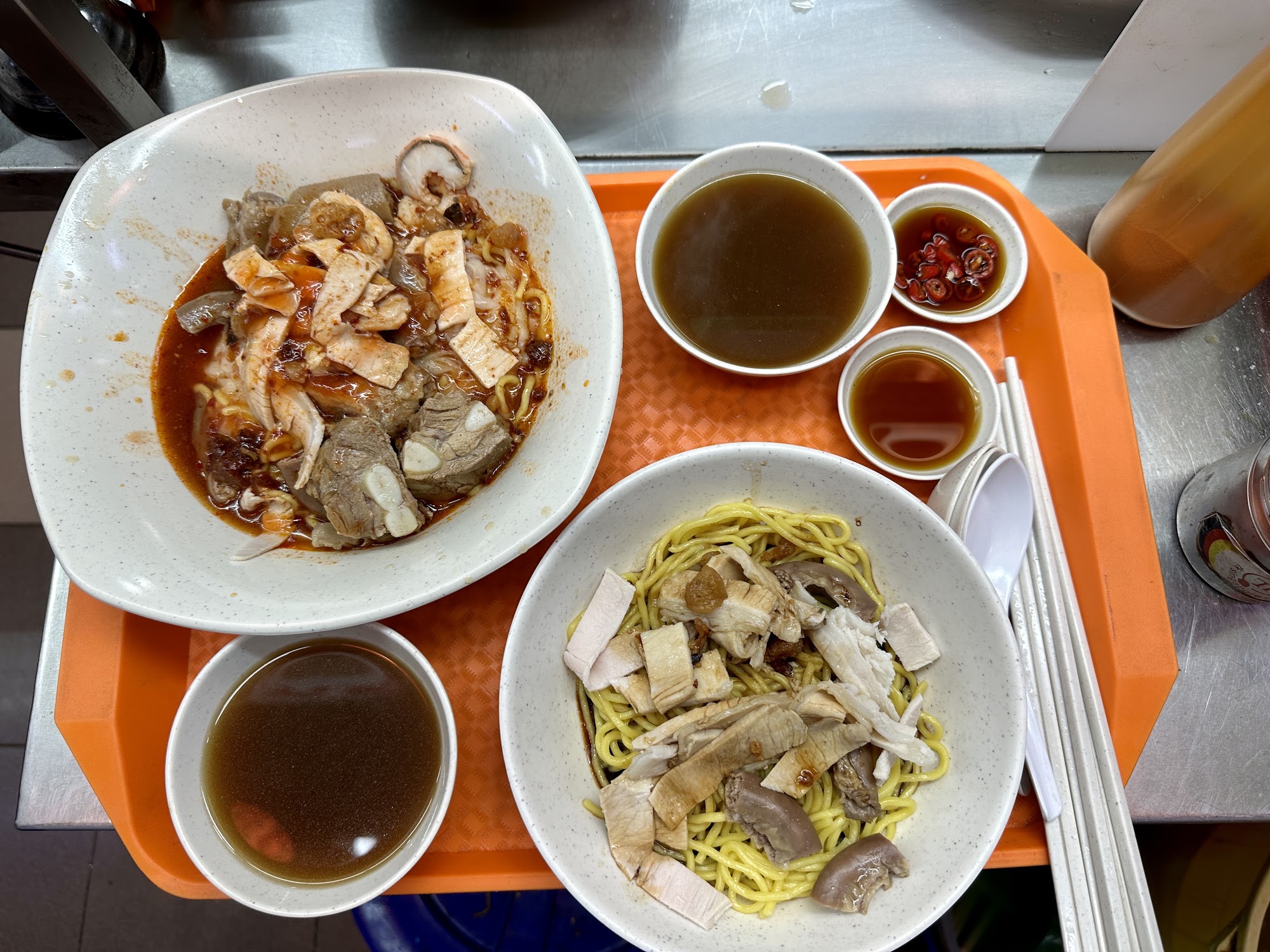 hock-prawn-mee-flatlay