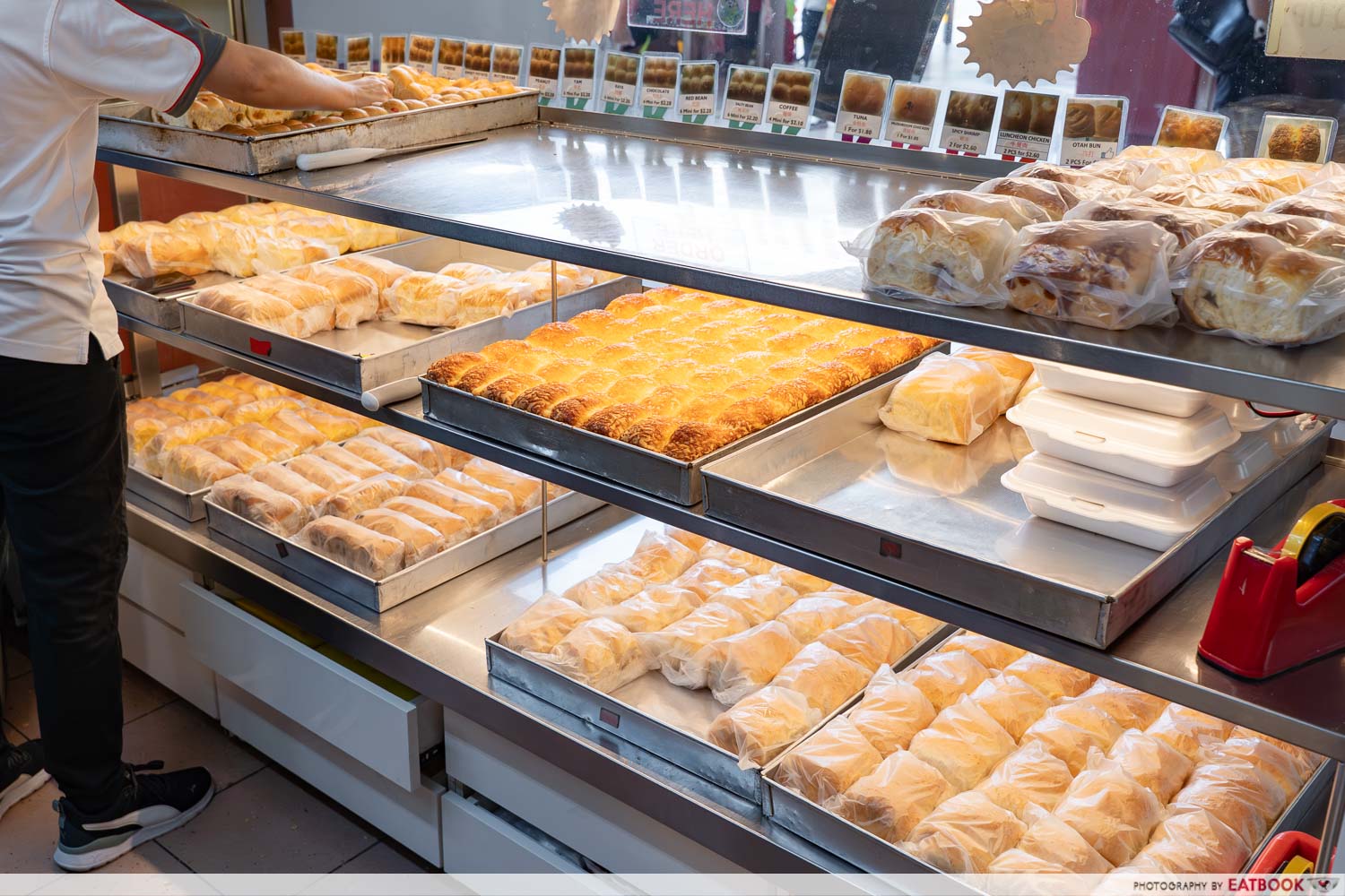 bunnies-chinatown-bakery-display-shot