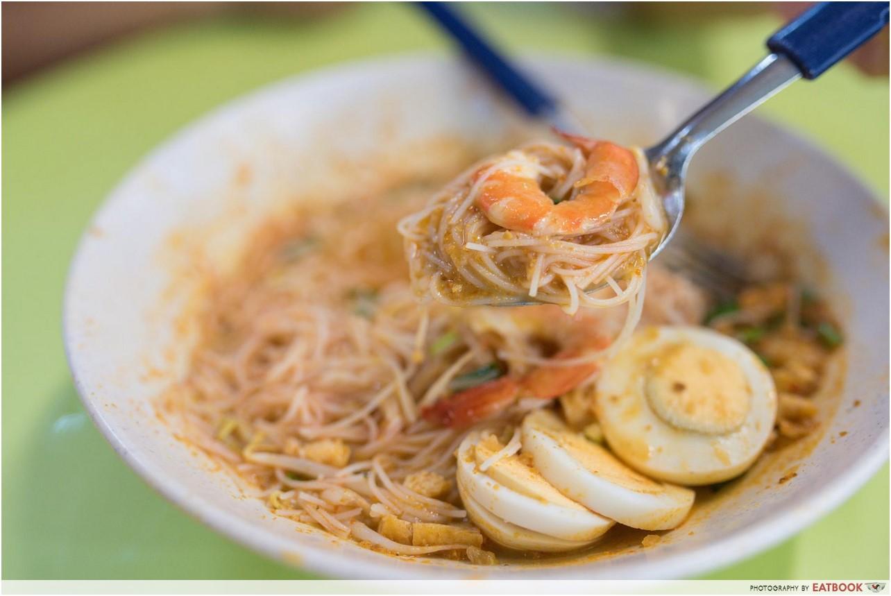 famous sungei road laksa flatlay fruit juice mee siam