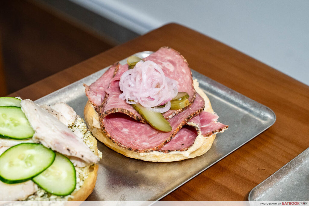 kali-kali-bagels-pastrami