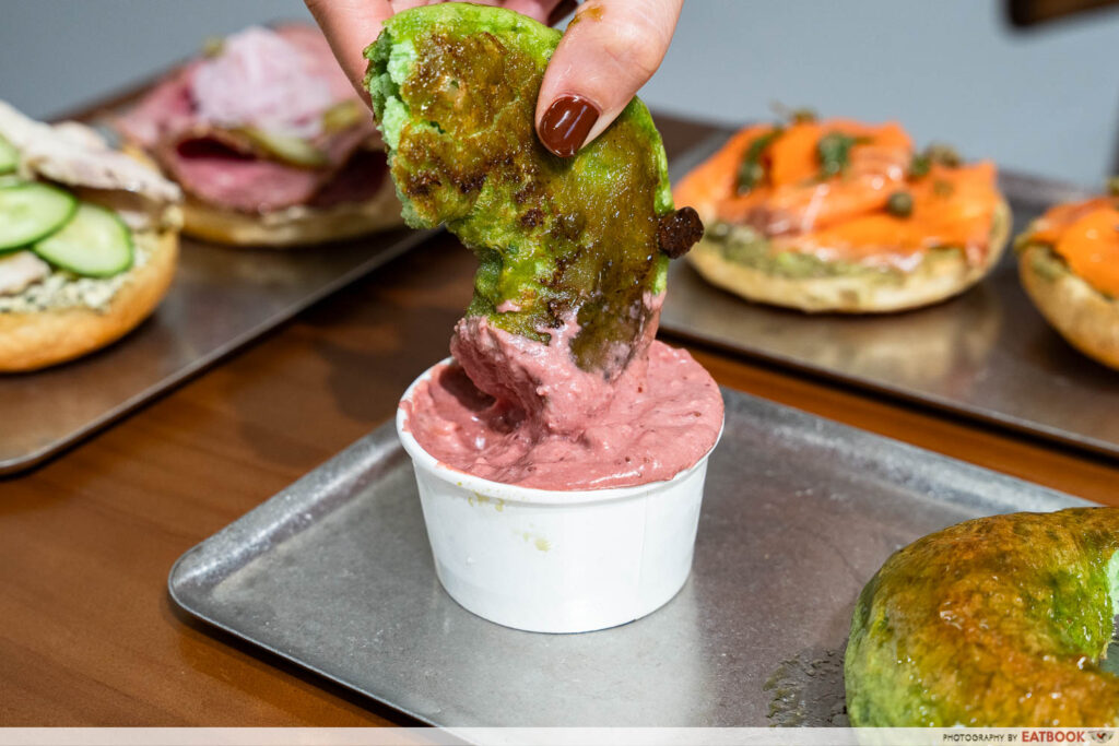 kali-kali-bagels-strawberry-dip