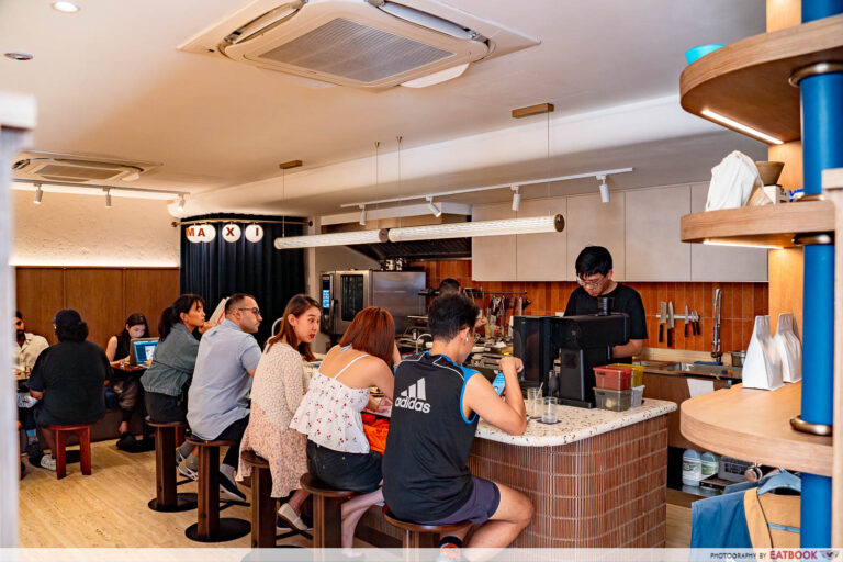 maxi-coffee-bar-ambience-2