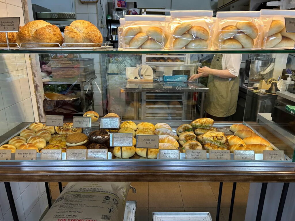 tian-bakehouse-display-lirene
