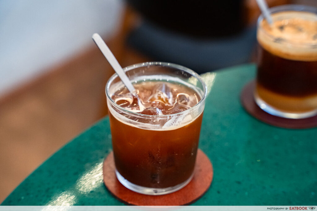 tiong-hoe-coffee-iced-black