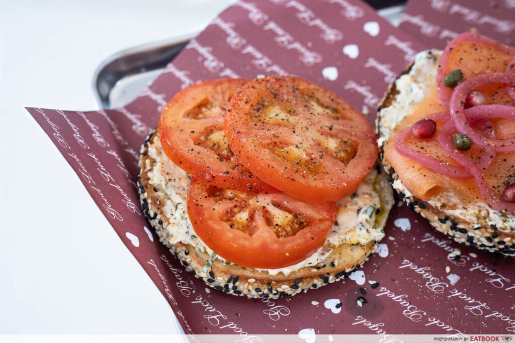 good-luck-bagels-tomatoes