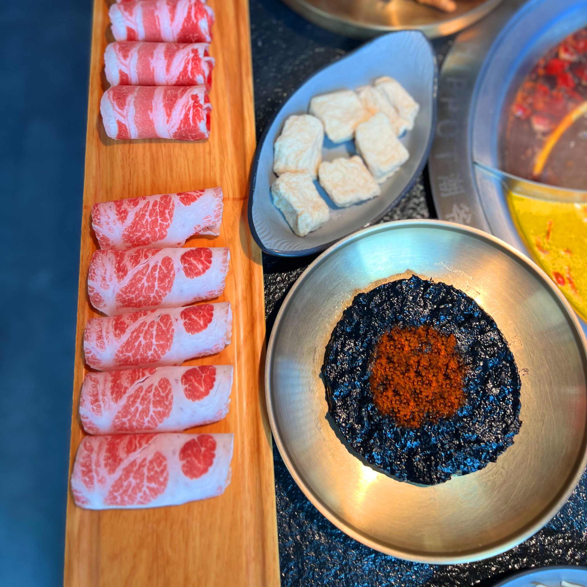 HIP POT Prawn & Cuttlefish Paste with Roe