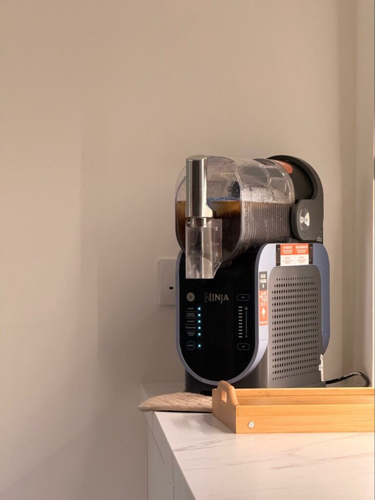 neighbourhood-supper-club-slushie-machine