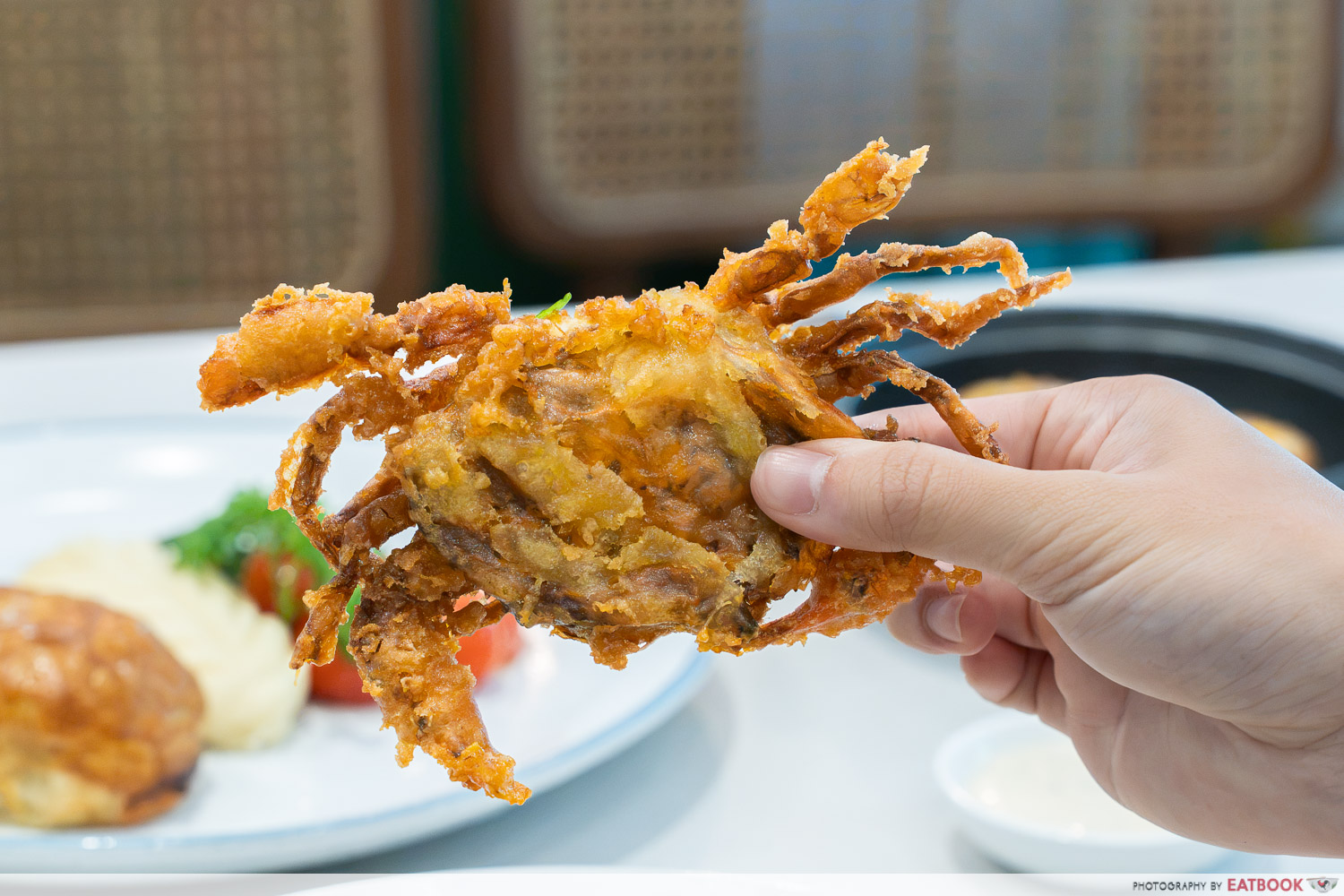 plq tanglin cookhouse - chilli crab spaghetti soft shell crab