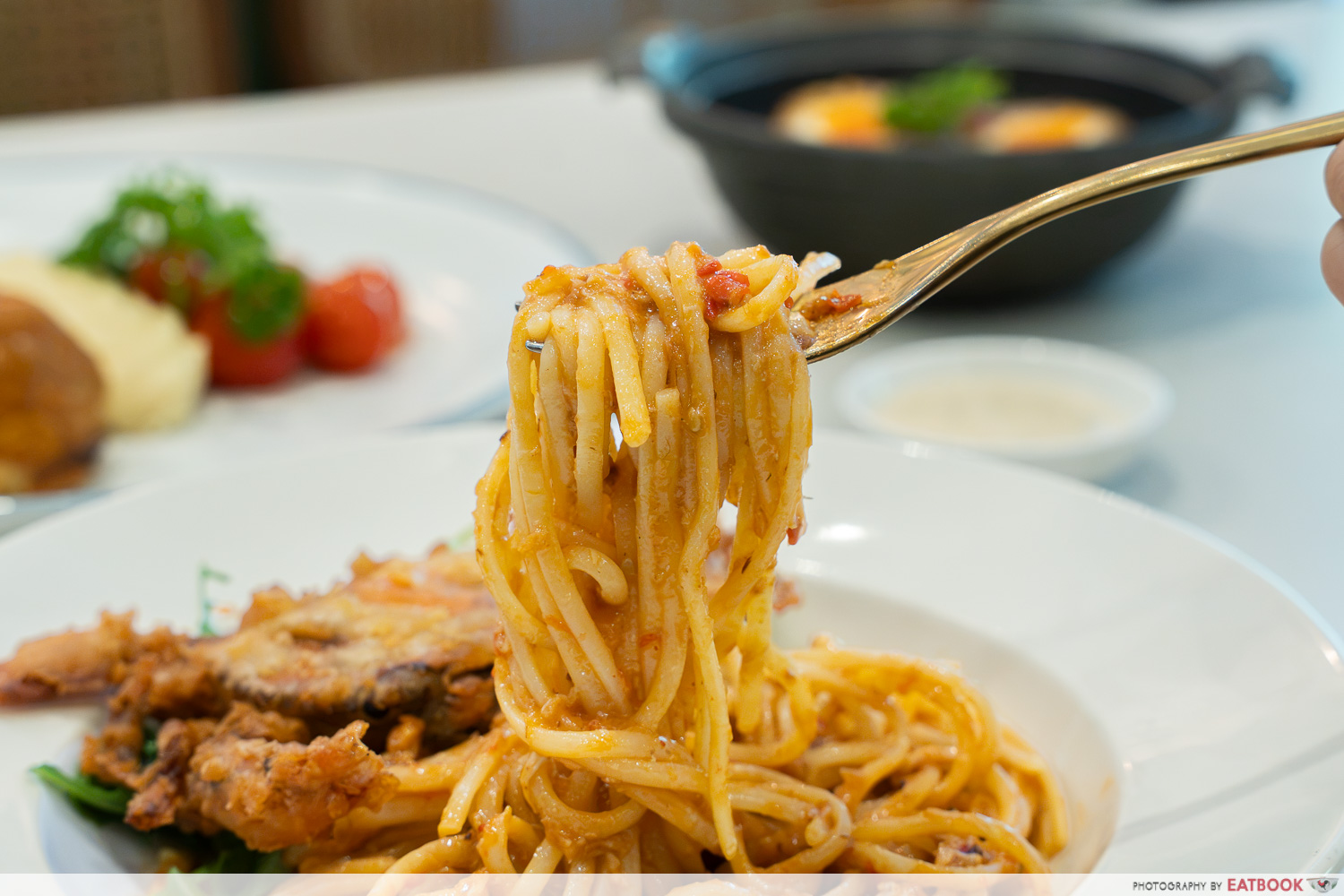 plq tanglin cookhouse - chilli crab spaghetti