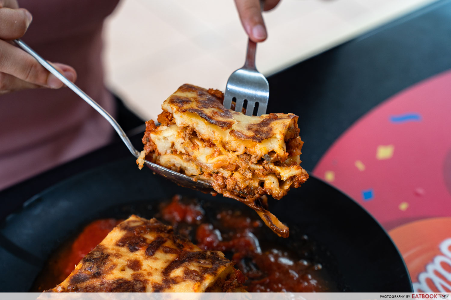Nomad kitchen-lasagna interaction