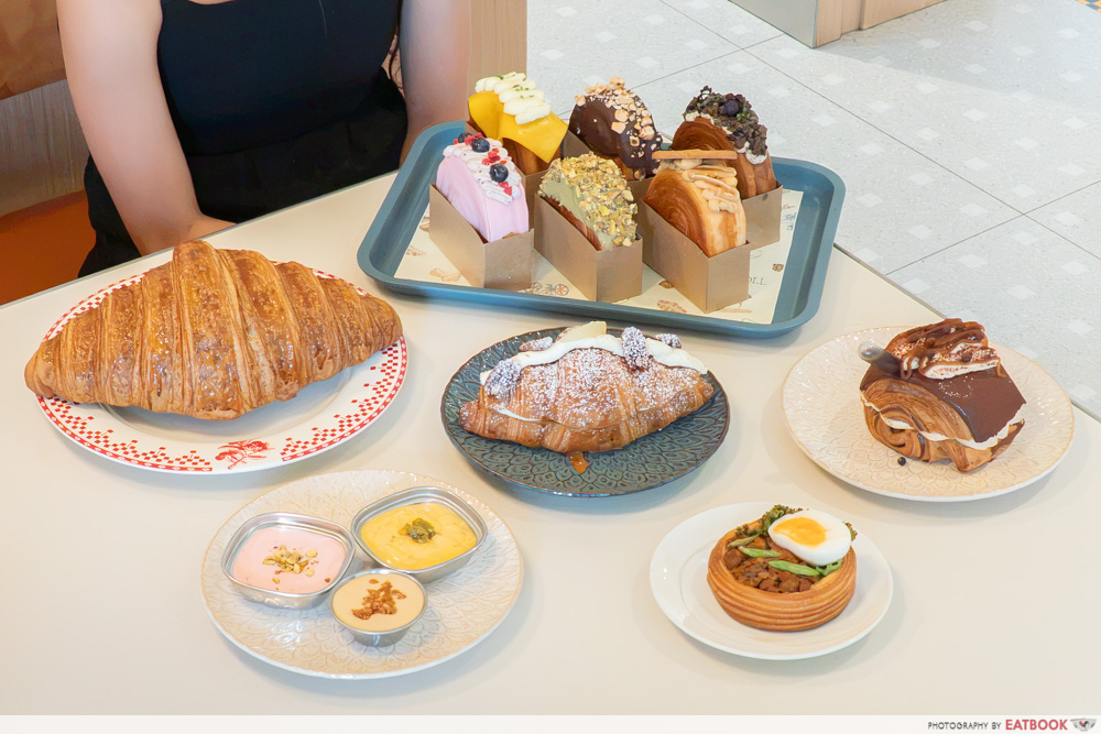 Tiong bahru bakery-overlay