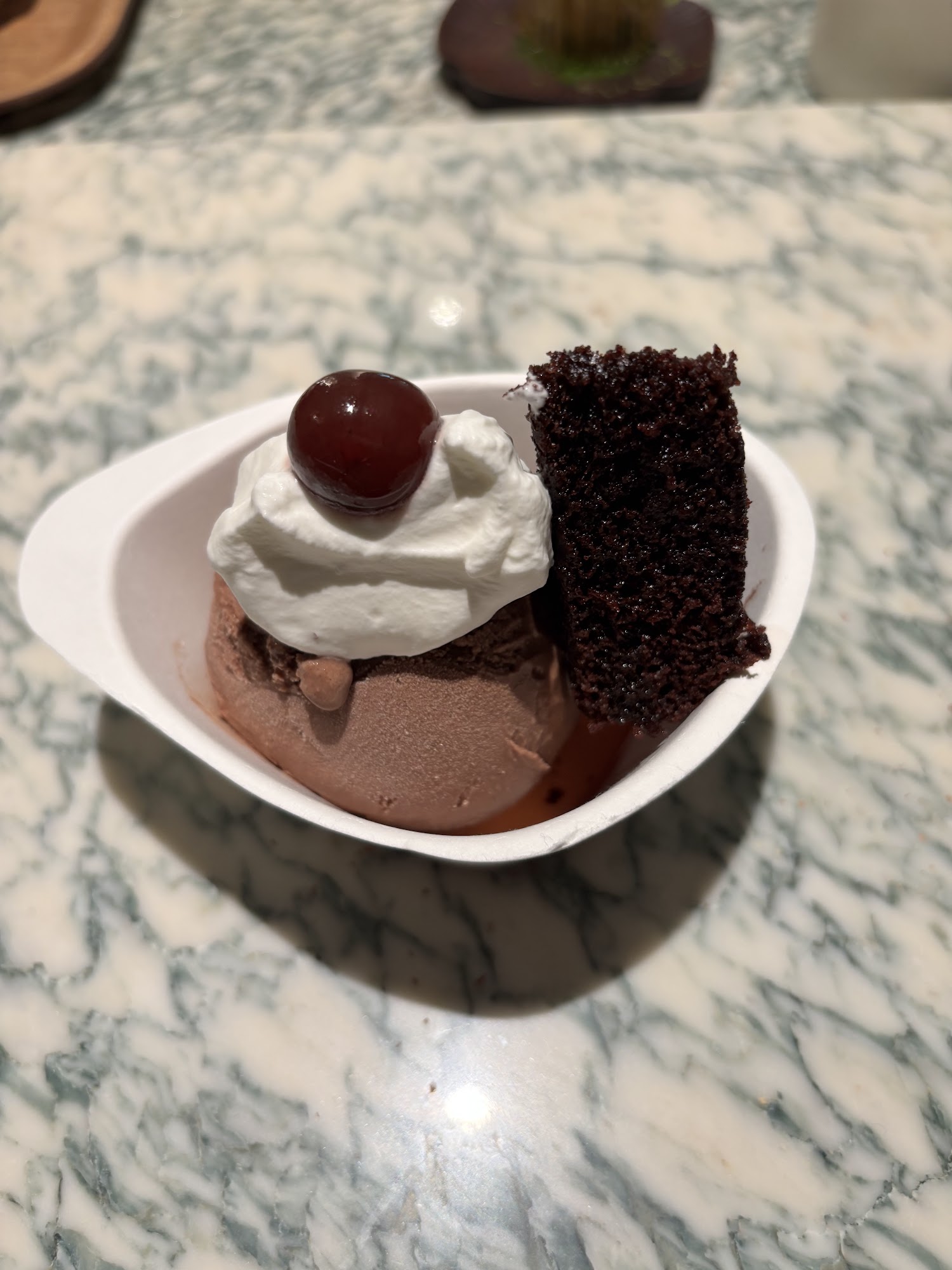 base-gelato-blackforest