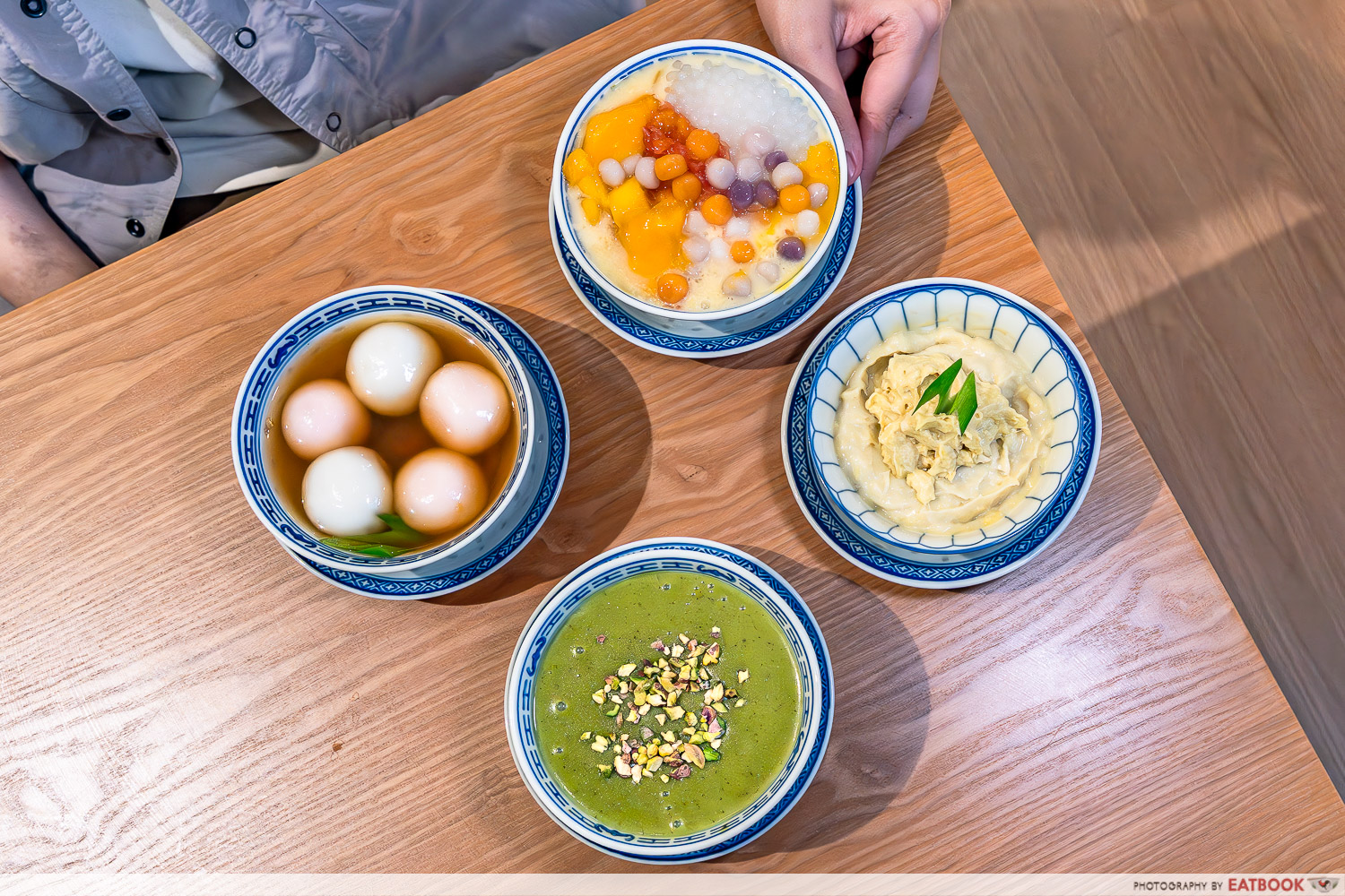 sweet dots flatlay