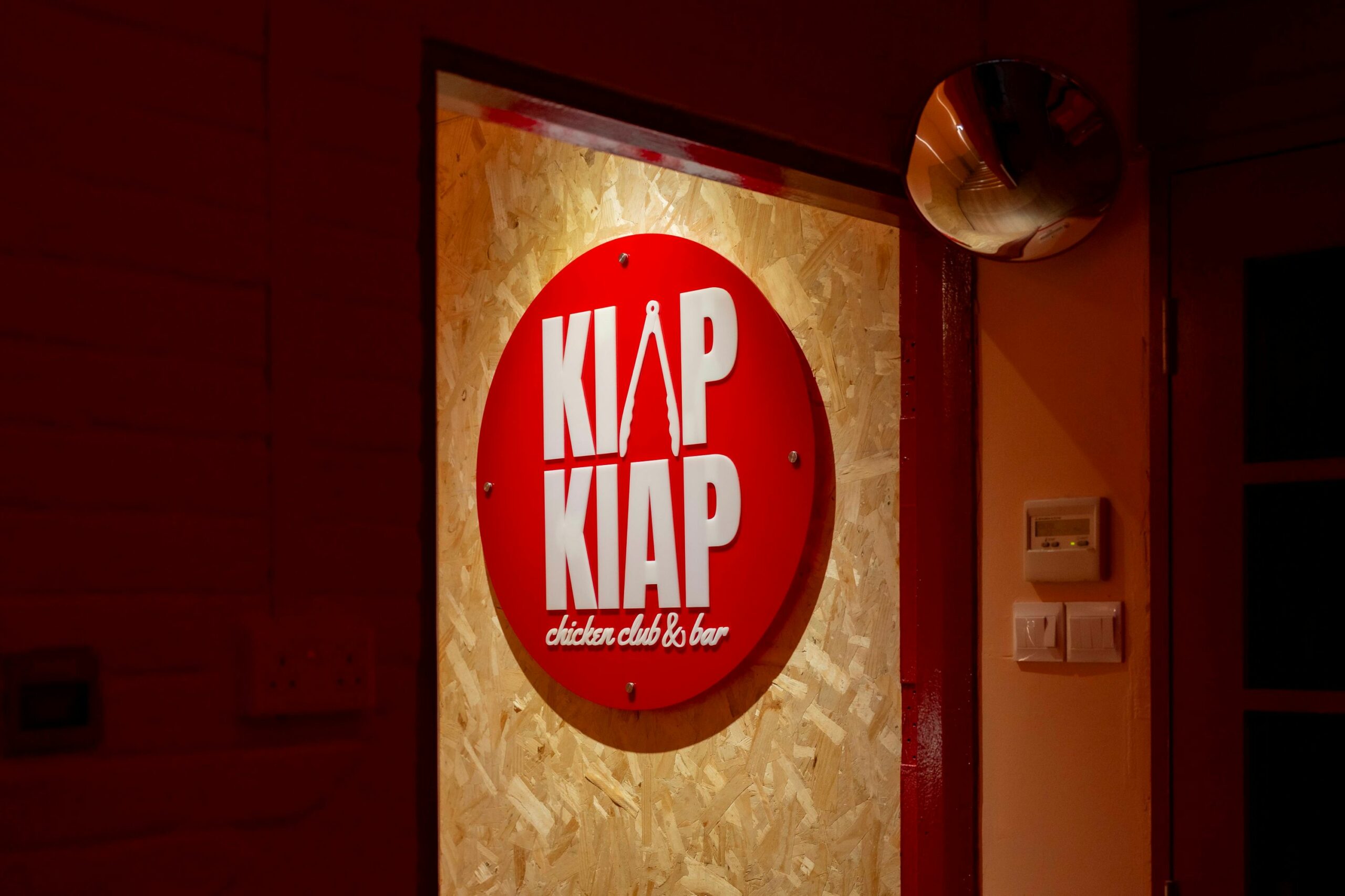 kiap-kiap-storefront