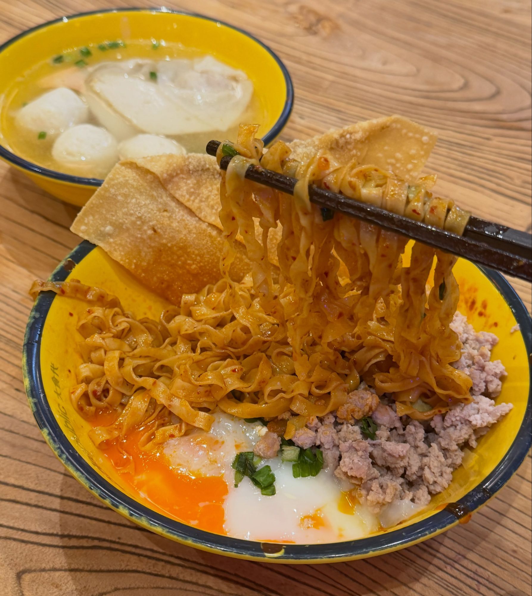 lixin-teochew-fishball-noodle-interaction