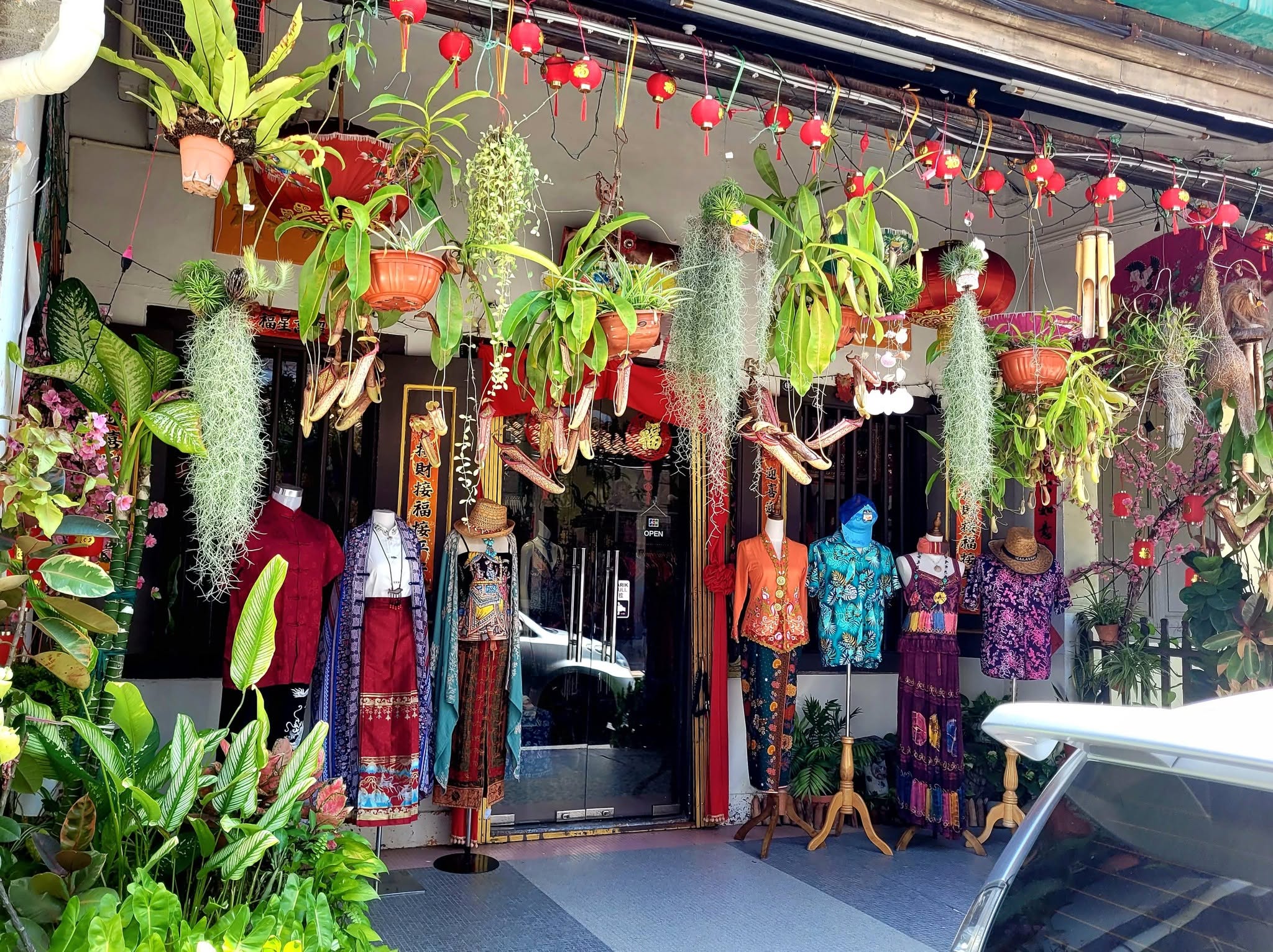 melaka-funky munky