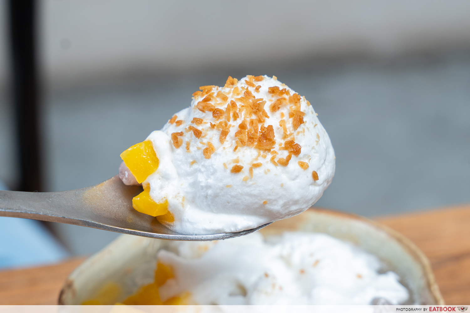 mollie-makes-ohyeahmollie-closeup-coconuticecream