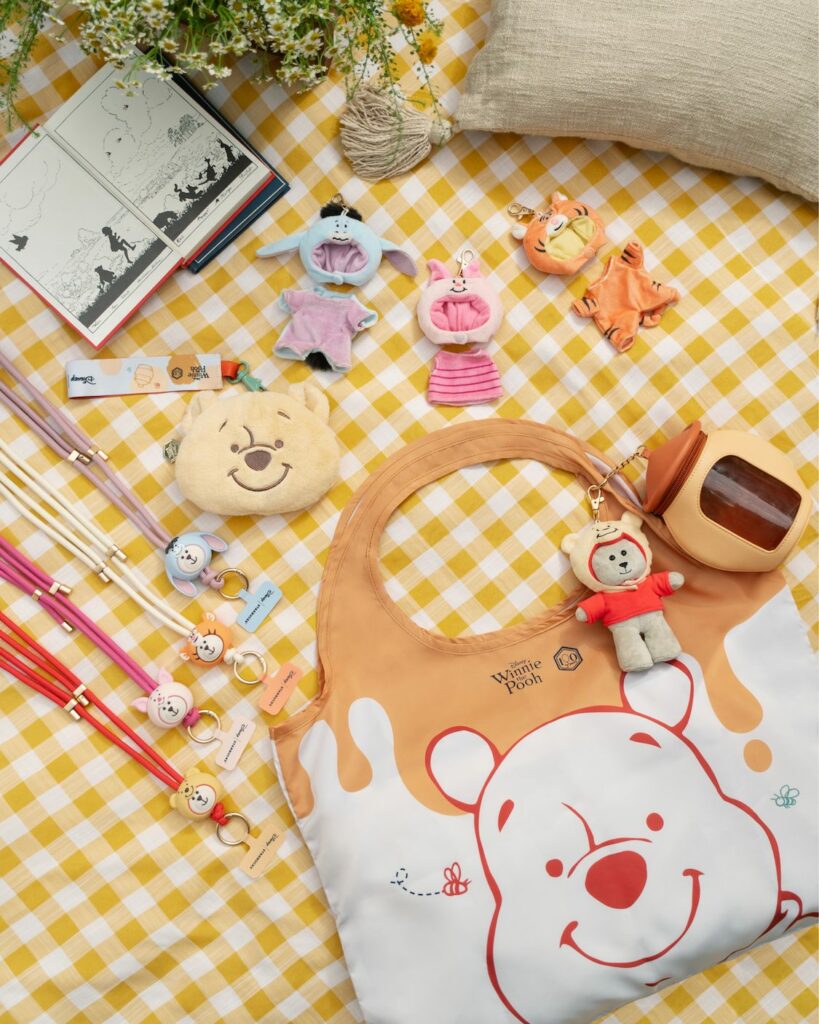 starbucks-winnie-the-pooh-bags (1)