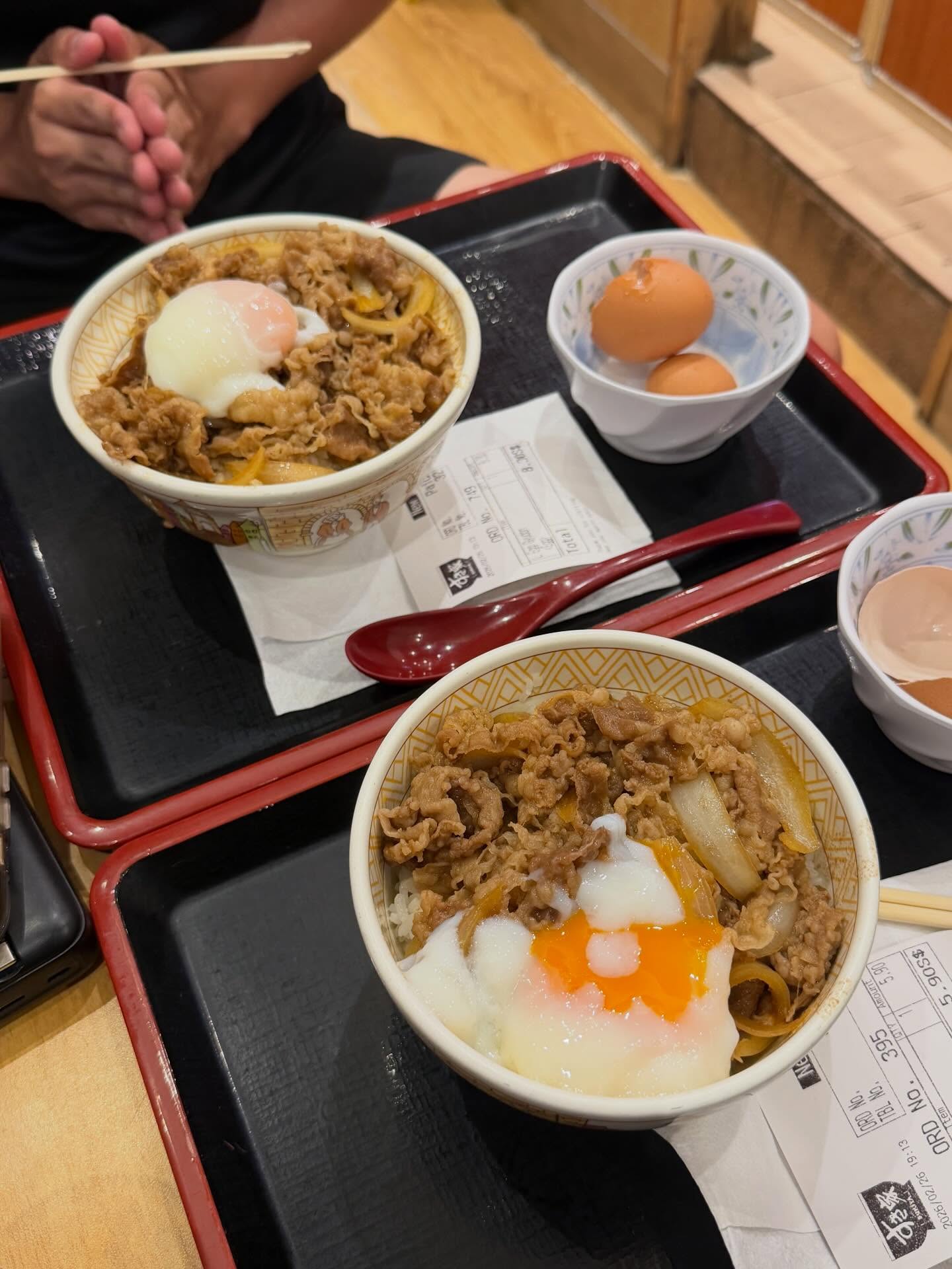sukiya-flatlay