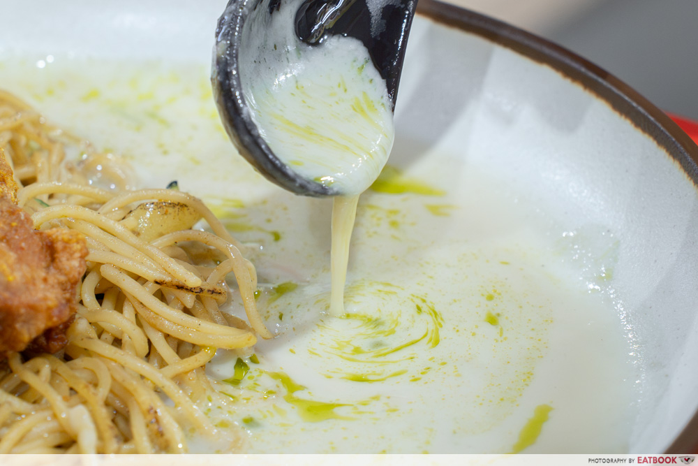 woksta-coconut-sauce-pour